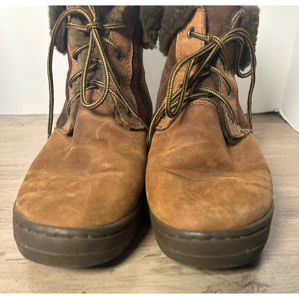 UGG Australia‎ 5145 Women's 8 Leather Sheepskin Cold Weather Lace Up Boots - Picture 4 of 10